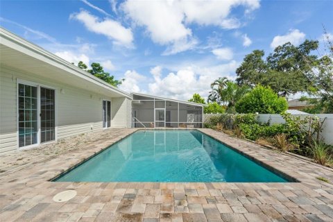 Villa ou maison à vendre à Saint Petersburg, Floride: 4 chambres, 254.46 m2 № 1865815 - photo 27