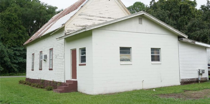 Propiedad comercial en Reddick, Florida 140.65 m2 № 1885615