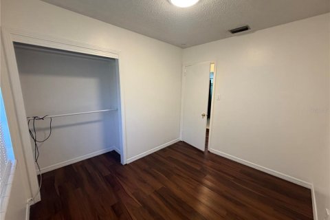 Villa ou maison à louer à Tampa, Floride: 3 chambres, 107.95 m2 № 2423635 - photo 13