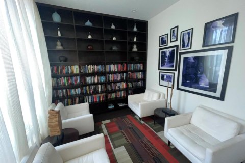 Condo in West Palm Beach, Florida, 2 bedrooms  № 1222615 - photo 1