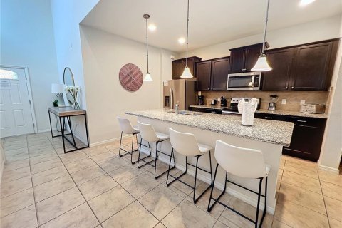 Villa ou maison à vendre à Kissimmee, Floride: 6 chambres, 291.9 m2 № 2130339 - photo 12