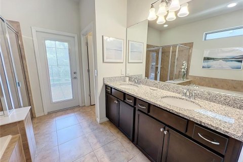 Villa ou maison à vendre à Kissimmee, Floride: 6 chambres, 291.9 m2 № 2130339 - photo 16