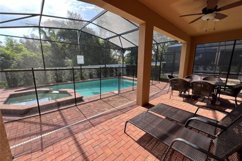Villa ou maison à vendre à Kissimmee, Floride: 6 chambres, 291.9 m2 № 2130339 - photo 3