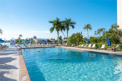 Copropriété à vendre à Fort Lauderdale, Floride: 2 chambres, 104.98 m2 № 2084942 - photo 23