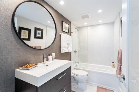 Copropriété à vendre à Fort Lauderdale, Floride: 2 chambres, 104.98 m2 № 2084942 - photo 9