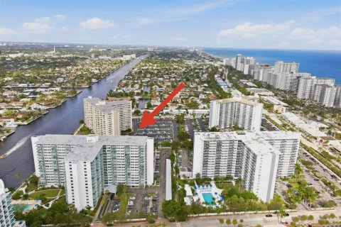 Copropriété à vendre à Fort Lauderdale, Floride: 2 chambres, 104.98 m2 № 2084942 - photo 27