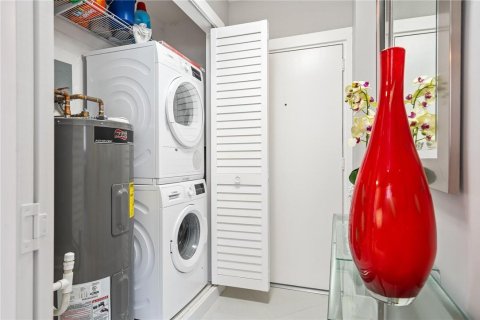 Copropriété à vendre à Fort Lauderdale, Floride: 2 chambres, 104.98 m2 № 2084942 - photo 8