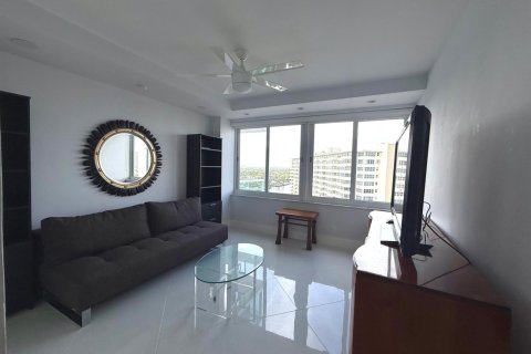 Copropriété à vendre à Fort Lauderdale, Floride: 2 chambres, 104.98 m2 № 2084942 - photo 10