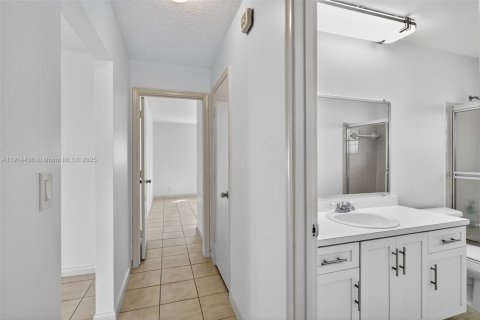 Villa ou maison à louer à West Palm Beach, Floride: 2 chambres, 149.57 m2 № 1971220 - photo 26