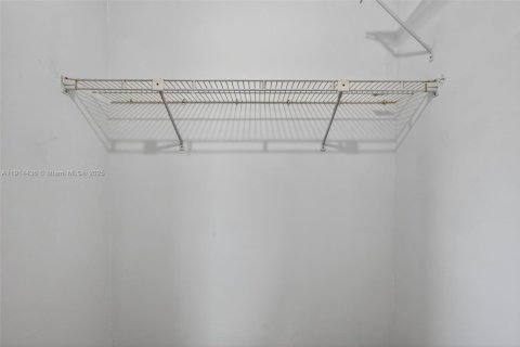 Villa ou maison à louer à West Palm Beach, Floride: 2 chambres, 149.57 m2 № 1971220 - photo 16