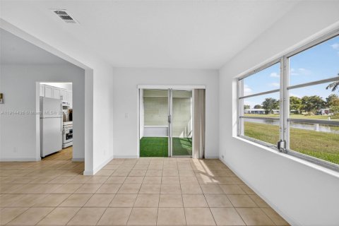 Villa ou maison à louer à West Palm Beach, Floride: 2 chambres, 149.57 m2 № 1971220 - photo 10