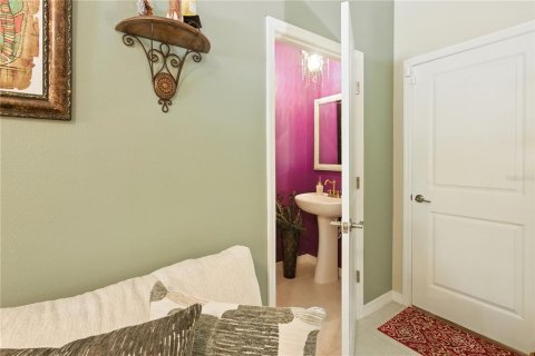 Townhouse in Zephyrhills, Florida 3 bedrooms, 151.8 sq.m. № 1913142 - photo 7