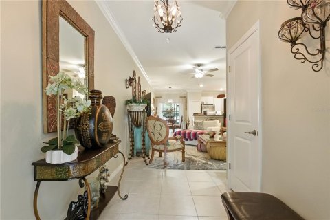 Townhouse in Zephyrhills, Florida 3 bedrooms, 151.8 sq.m. № 1913142 - photo 2