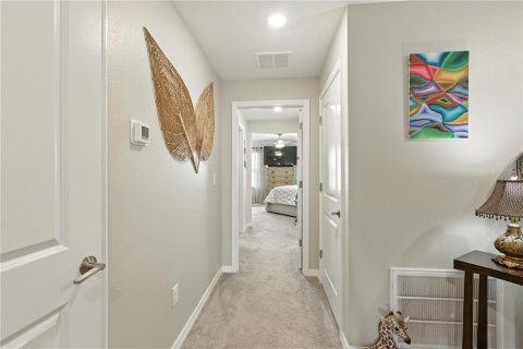 Townhouse in Zephyrhills, Florida 3 bedrooms, 151.8 sq.m. № 1913142 - photo 18