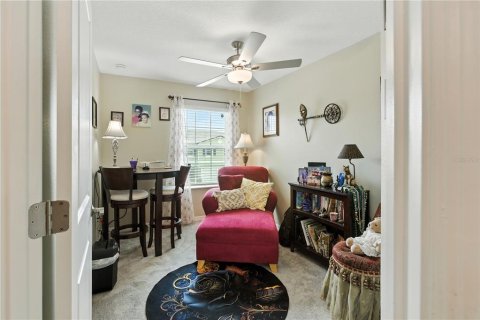 Townhouse in Zephyrhills, Florida 3 bedrooms, 151.8 sq.m. № 1913142 - photo 16
