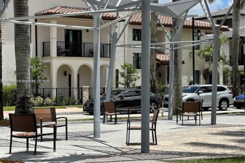 Touwnhouse à vendre à Doral, Floride: 3 chambres, 132.29 m2 № 1892529 - photo 12