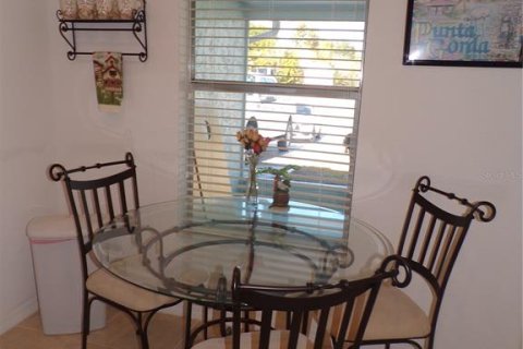 Casa en alquiler en Punta Gorda, Florida, 3 dormitorios, 98.1 m2 № 2166631 - foto 4