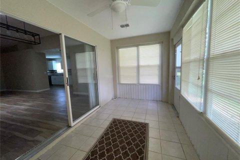 Condominio en alquiler en Sun City Center, Florida, 2 dormitorios, 144.83 m2 № 2226967 - foto 6