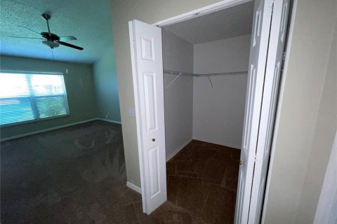 Condominio en alquiler en Sun City Center, Florida, 2 dormitorios, 144.83 m2 № 2226967 - foto 17