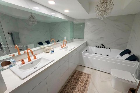 Copropriété à louer à Sunny Isles Beach, Floride: 1 chambre, 117.06 m2 № 2390150 - photo 6