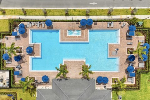 Купить таунхаус в Майами, Флорида 3 спальни, 168.34м2, № 2080293 - фото 6