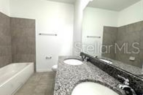 Villa ou maison à louer à Haines City, Floride: 4 chambres, 170.85 m2 № 2391023 - photo 12