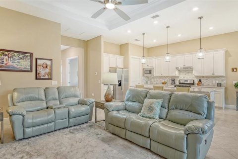 Casa en venta en Bradenton, Florida, 3 dormitorios, 213.4 m2 № 1688530 - foto 10