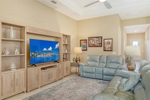 Casa en venta en Bradenton, Florida, 3 dormitorios, 213.4 m2 № 1688530 - foto 11