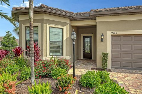 Casa en venta en Bradenton, Florida, 3 dormitorios, 213.4 m2 № 1688530 - foto 4