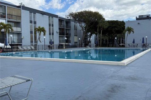 Купить кондоминиум в Майами, Флорида 2 спальни, 83.61м2, № 2025531 - фото 14