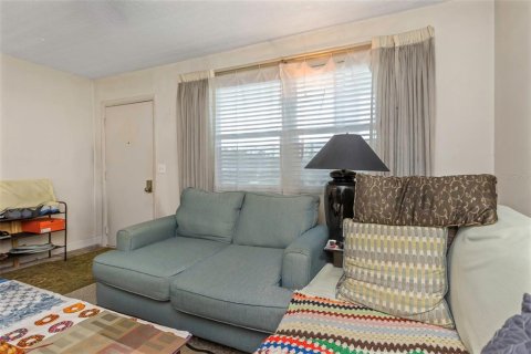 Condominio en alquiler en New Port Richey, Florida, 1 dormitorio, 68.38 m2 № 1740539 - foto 5