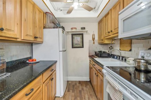 Condominio en alquiler en New Port Richey, Florida, 1 dormitorio, 68.38 m2 № 1740539 - foto 8