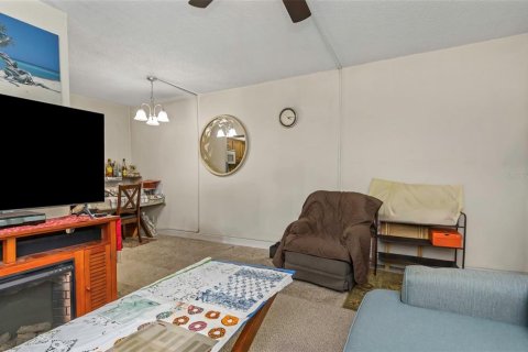 Condominio en alquiler en New Port Richey, Florida, 1 dormitorio, 68.38 m2 № 1740539 - foto 4