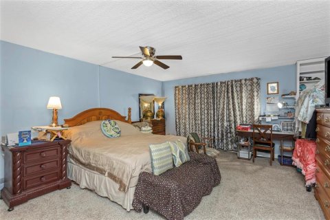 Condominio en alquiler en New Port Richey, Florida, 1 dormitorio, 68.38 m2 № 1740539 - foto 13