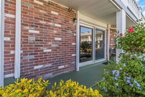 Condominio en alquiler en New Port Richey, Florida, 1 dormitorio, 68.38 m2 № 1740539 - foto 24