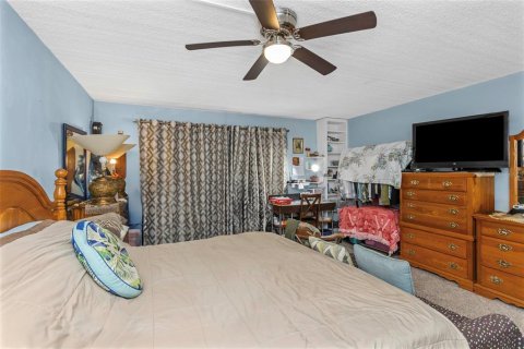 Condominio en alquiler en New Port Richey, Florida, 1 dormitorio, 68.38 m2 № 1740539 - foto 15