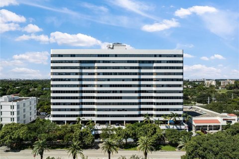 Propiedad comercial en venta en Miami, Florida № 1952111 - foto 22