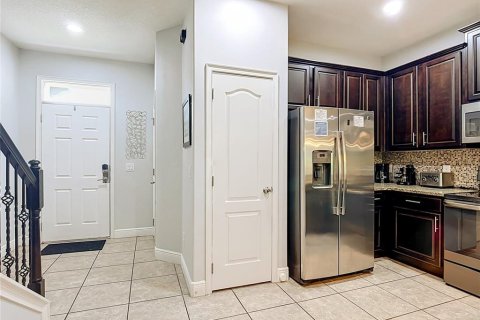 Touwnhouse à vendre à Davenport, Floride: 3 chambres, 151.62 m2 № 2296499 - photo 14