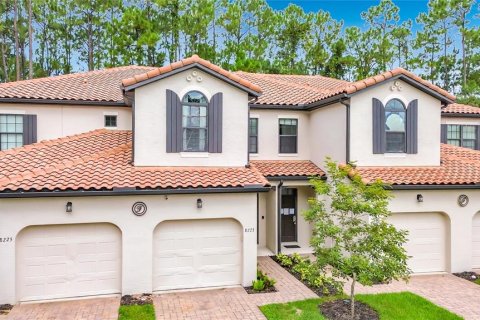 Townhouse in Davenport, Florida 3 bedrooms, 151.62 sq.m. № 2296499