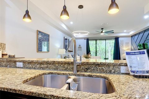 Touwnhouse à vendre à Davenport, Floride: 3 chambres, 151.62 m2 № 2296499 - photo 13