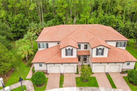 Touwnhouse à vendre à Davenport, Floride: 3 chambres, 151.62 m2 № 2296499 - photo 2