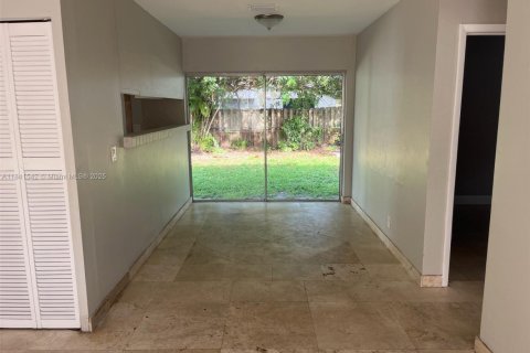 Купить виллу или дом в Холливуд, Флорида 3 спальни, 100.71м2, № 1834069 - фото 27