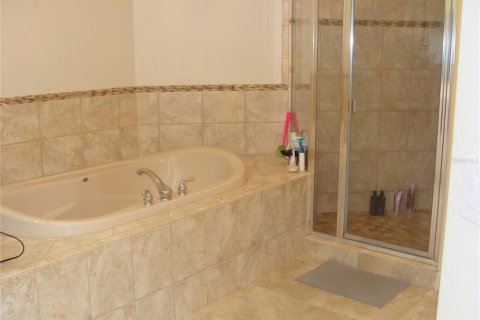 Condo in Orlando, Florida, 3 bedrooms  № 1608081 - photo 11