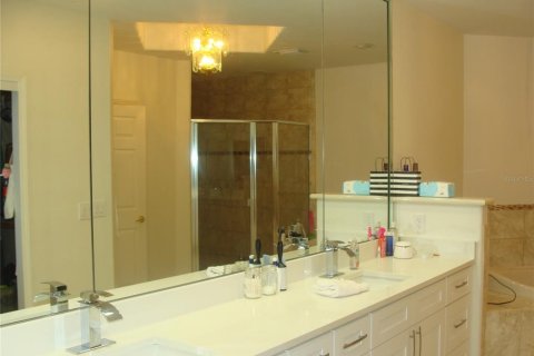 Condo in Orlando, Florida, 3 bedrooms  № 1608081 - photo 10