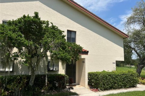 Condominio en alquiler en Sarasota, Florida, 2 dormitorios, 99.22 m2 № 1724127 - foto 1