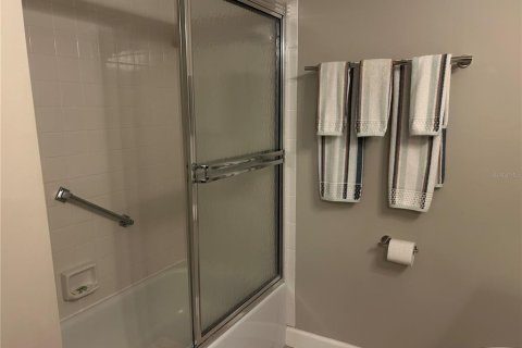 Condominio en alquiler en Sarasota, Florida, 2 dormitorios, 99.22 m2 № 1724127 - foto 16