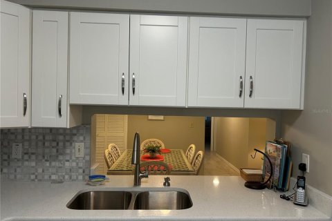 Condominio en alquiler en Sarasota, Florida, 2 dormitorios, 99.22 m2 № 1724127 - foto 5