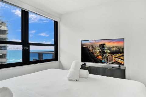 Condo in Miami Beach, Florida, 2 bedrooms  № 2084452 - photo 6