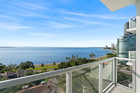 Condo in Tampa, Florida, 3 bedrooms  № 1266188 - photo 26
