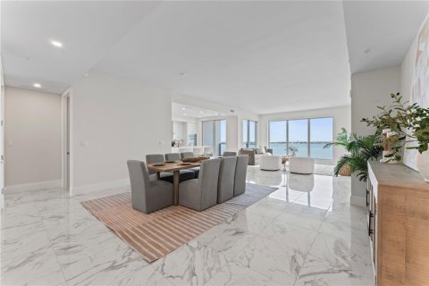 Condo in Tampa, Florida, 3 bedrooms  № 1266188 - photo 12